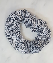 Load image into Gallery viewer, Hair accessories - assorted